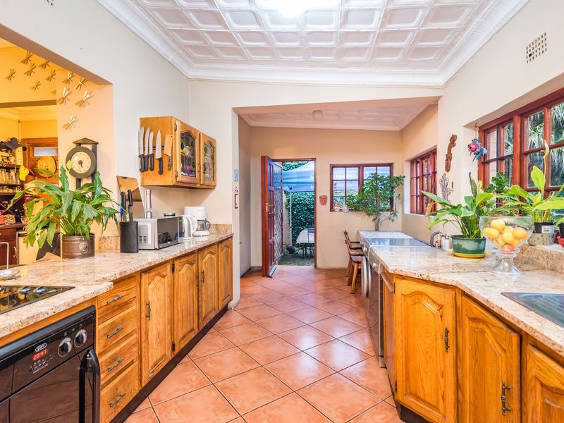 Charming 3-bedroom Home -  perfect for family living and entertaining! - Photo 10