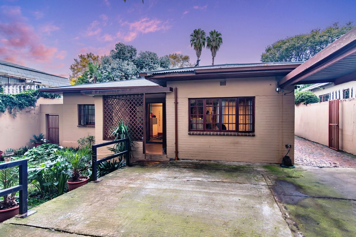 Charming 3-bedroom Home -  perfect for family living and entertaining! - Photo 4
