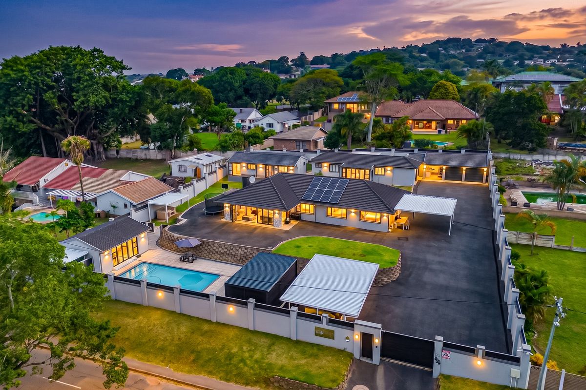 EXCLUSIVE LUXURY LIVING, FULLY FURNISHED OPTION, ENTERTAINER’S PARADISE IN BEREA WEST, WESTVILLE! - Photo 2