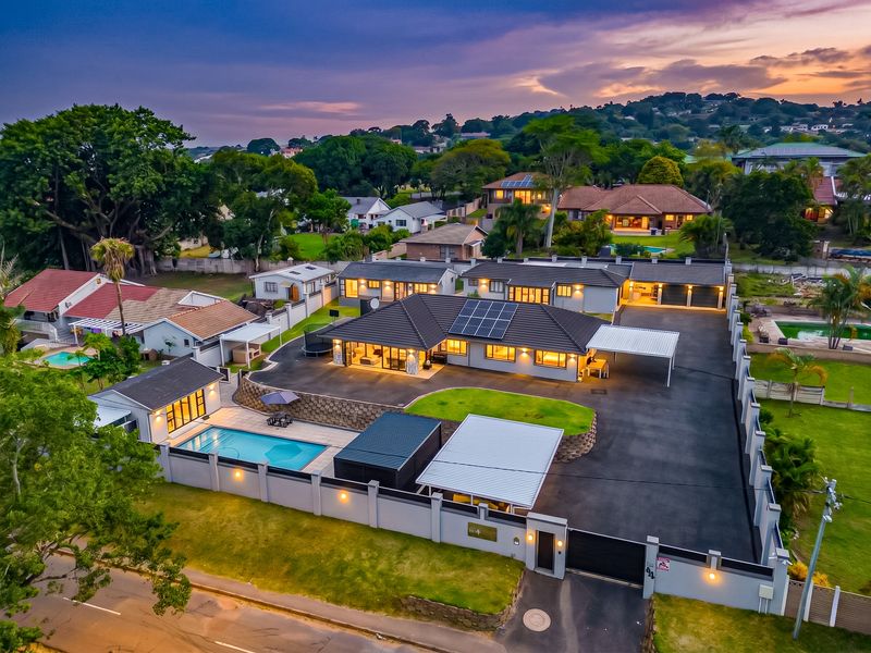 EXCLUSIVE LUXURY LIVING, FULLY FURNISHED OPTION, ENTERTAINER’S PARADISE IN BEREA WEST, WESTVILLE! - Photo 2