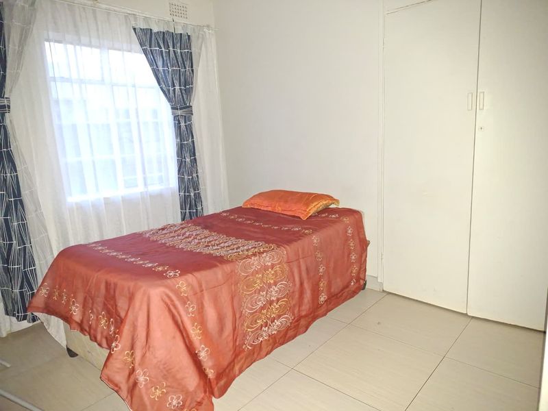 Neat 3-Bedroom Home - Photo 10