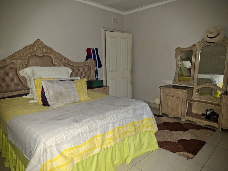 Neat 3-Bedroom Home - Photo 9