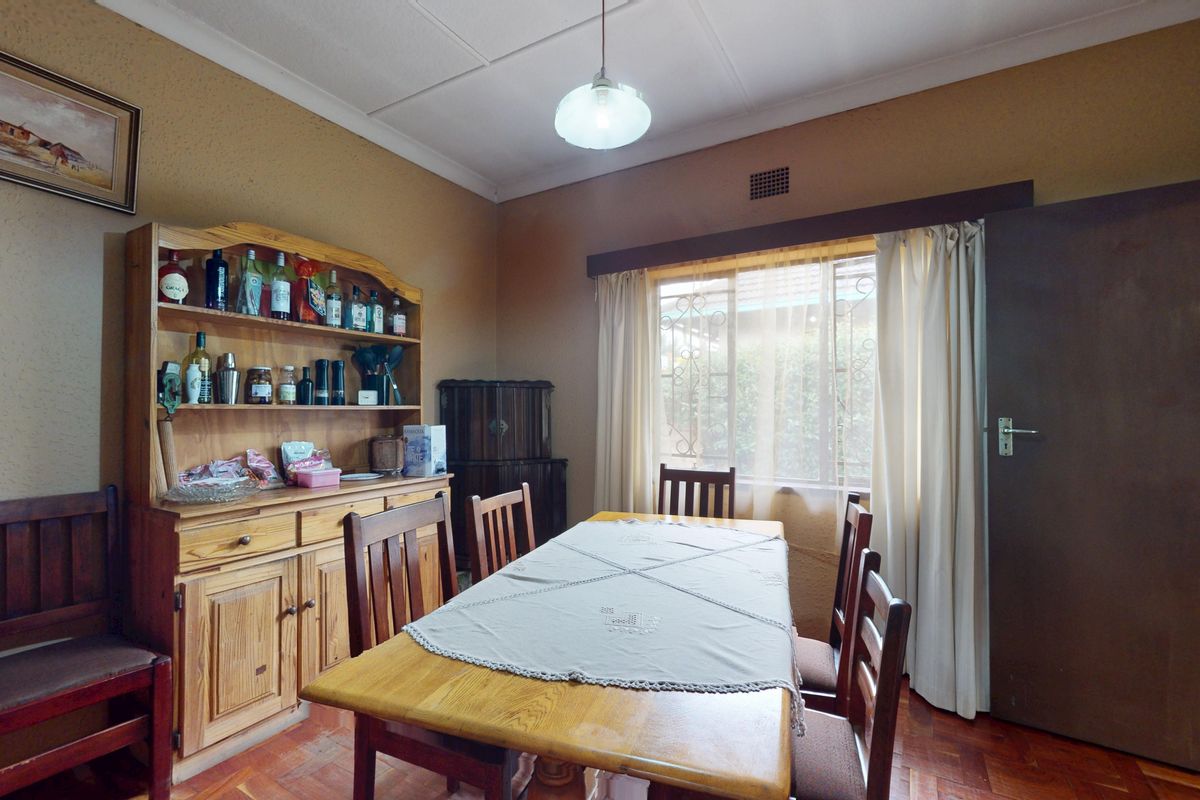 3 Bedroom House with Large Garden For Sale in Sunnyridge - Photo 4