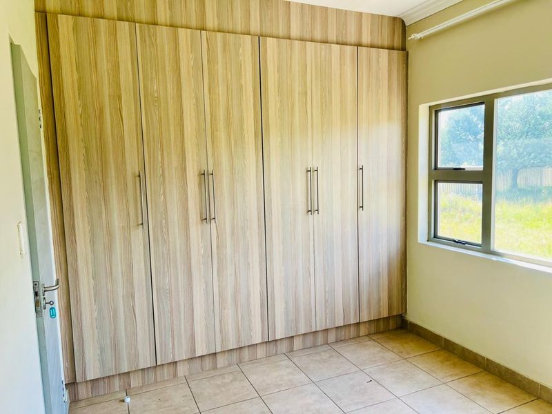 Modern 2-bedroom townhouse available for rent in Tasbet Park, Witbank. - Photo 5