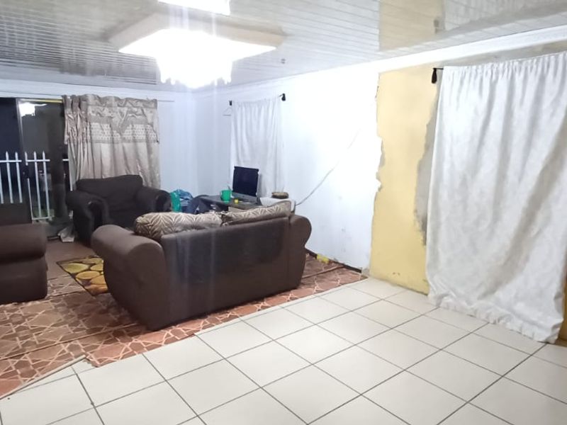 3bedrooms Family Home With Garage - Photo 5