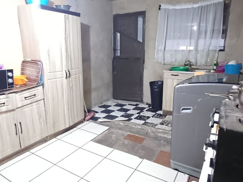 3bedrooms Family Home With Garage - Photo 10