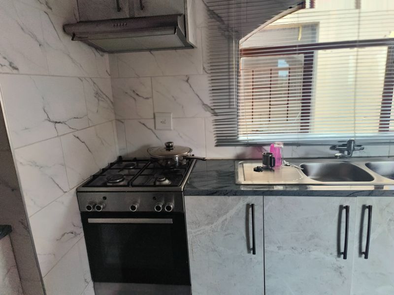 TO RENT 2-Bedroom House with Flatlet in Ikageng - Photo 8