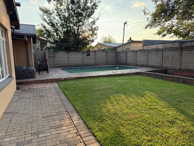3 Bedroom Home with Flat, Lapa & Poo - Photo 2