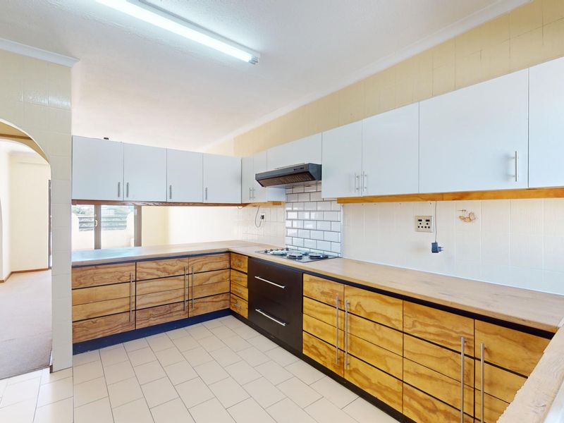 Panoramic Ocean & Valley Views from Your South End Private Rooftop Retreat - Photo 9