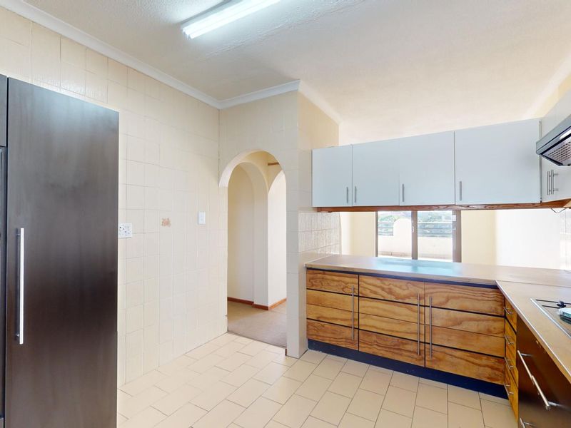 Panoramic Ocean & Valley Views from Your South End Private Rooftop Retreat - Photo 8