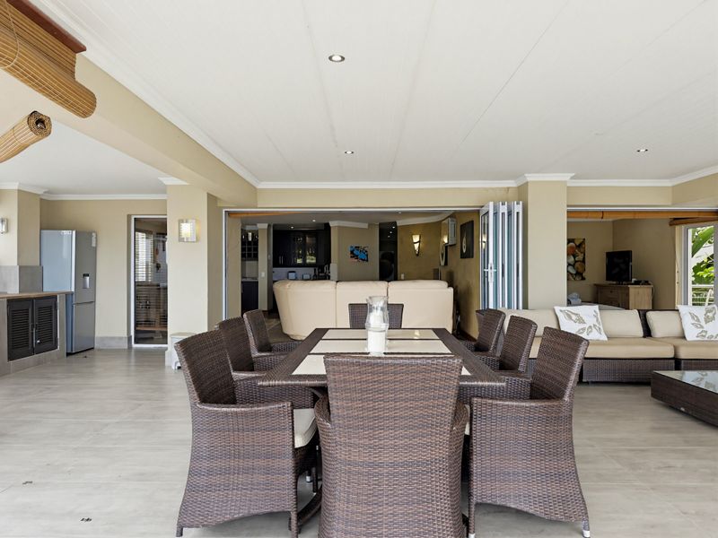 Stunning Private Position - Photo 4