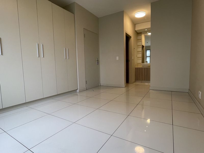 Urban Living at Its Finest in The Tyrwhitt, - Photo 10