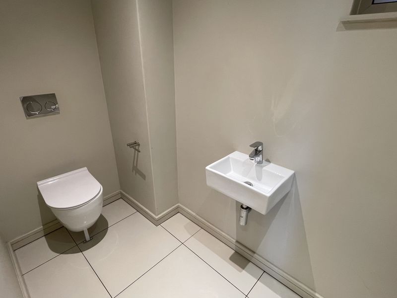 Urban Living at Its Finest in The Tyrwhitt, - Photo 8