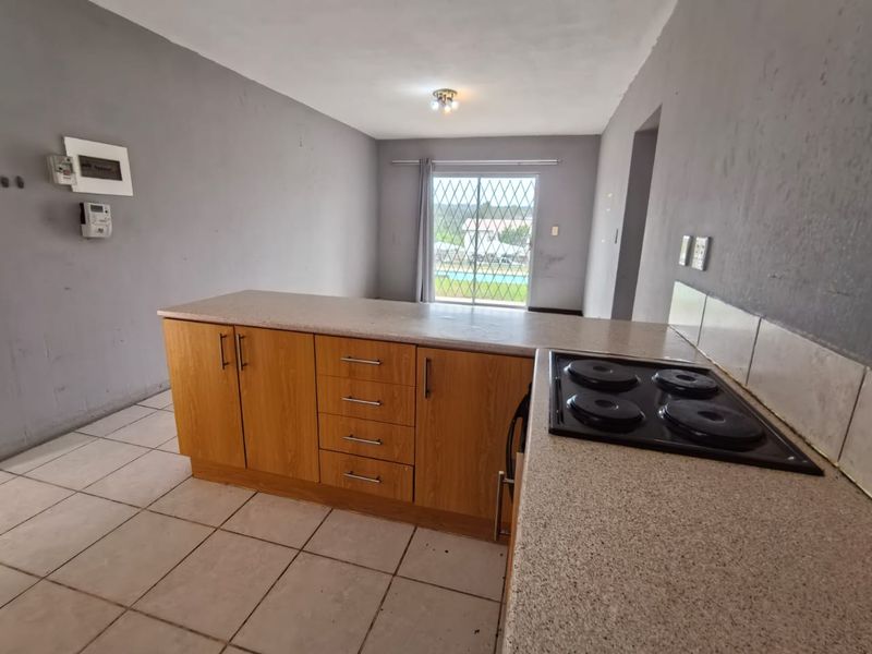 Fantastic Ground floor unit. - Photo 6