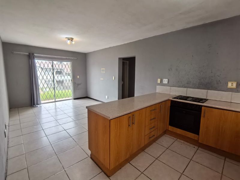 Fantastic Ground floor unit. - Photo 5