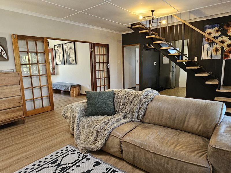 Designer 3-Bedroom Home with Incredible Views & Style - Photo 10