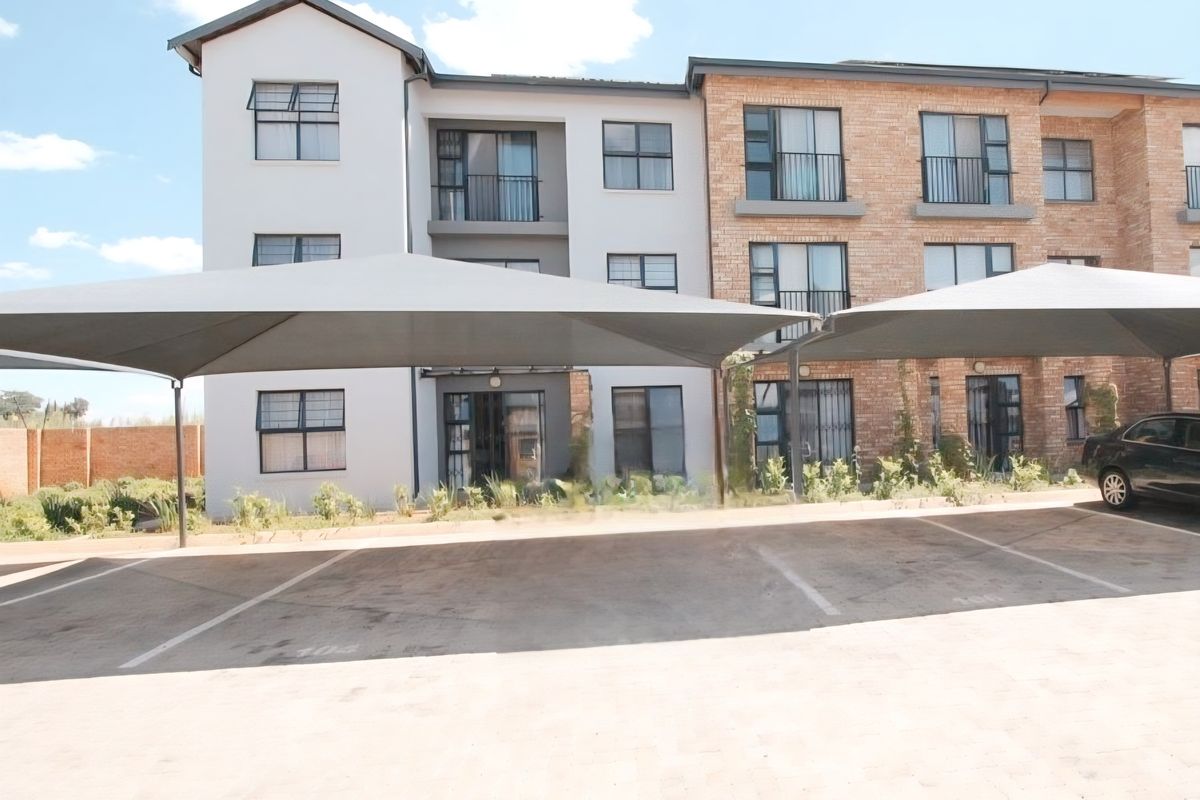 Modern and move in ready! - Photo 2