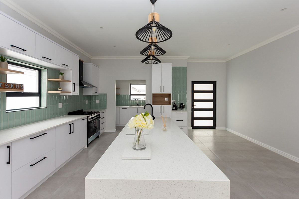 3 Bedroom House for Sale in Shelley Point in St Helena bay - Photo 3