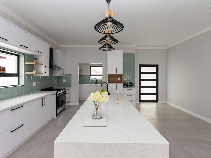 3 Bedroom House for Sale in Shelley Point in St Helena bay - Photo 3