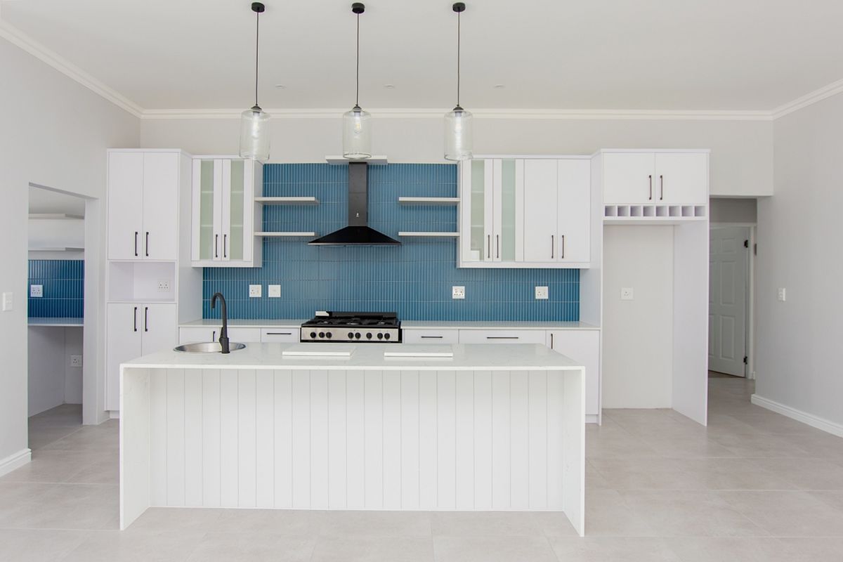 3 Bedroom House for Sale in Shelley Point in St Helena bay - Photo 4