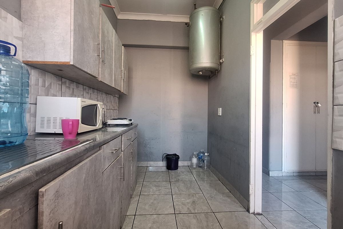 Great-yield investment flat in prime location - Photo 3