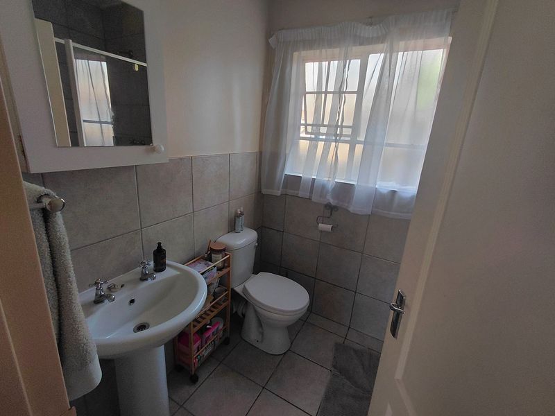 Ground floor Unit. Doringkruin Klerksdorp - Photo 8