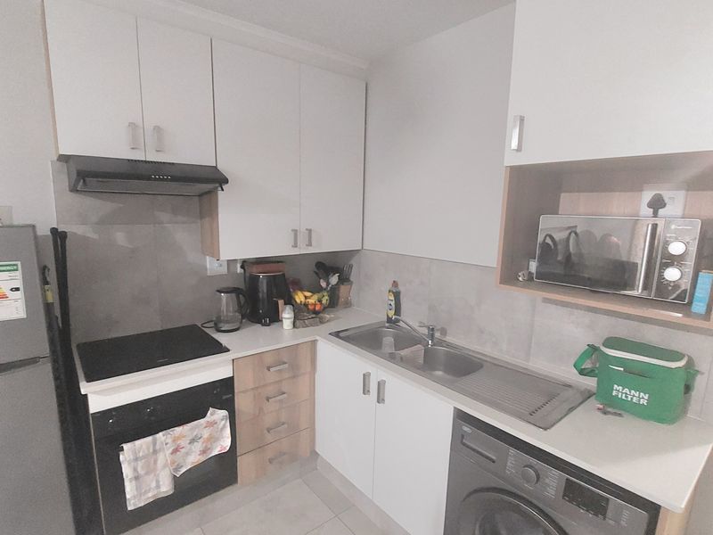 Beautiful, Modern and Move in Ready! - Photo 2