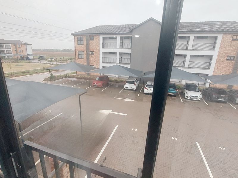 Beautiful, Modern and Move in Ready! - Photo 8