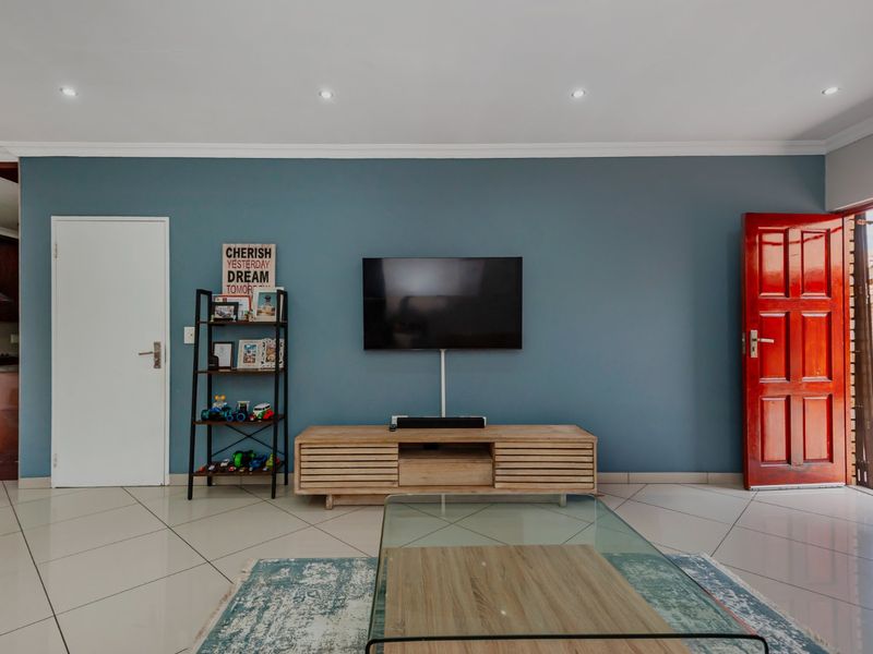 Modern 3-Bedroom Cluster in the Heart of New Redruth - Photo 7