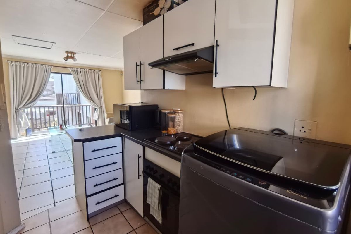 Affordable 2 Bedroomed Flat In Southernwood - Photo 4