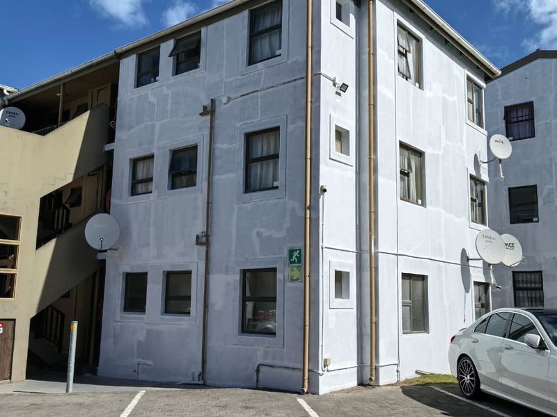 Affordable 2 Bedroomed Flat In Southernwood - Photo 9