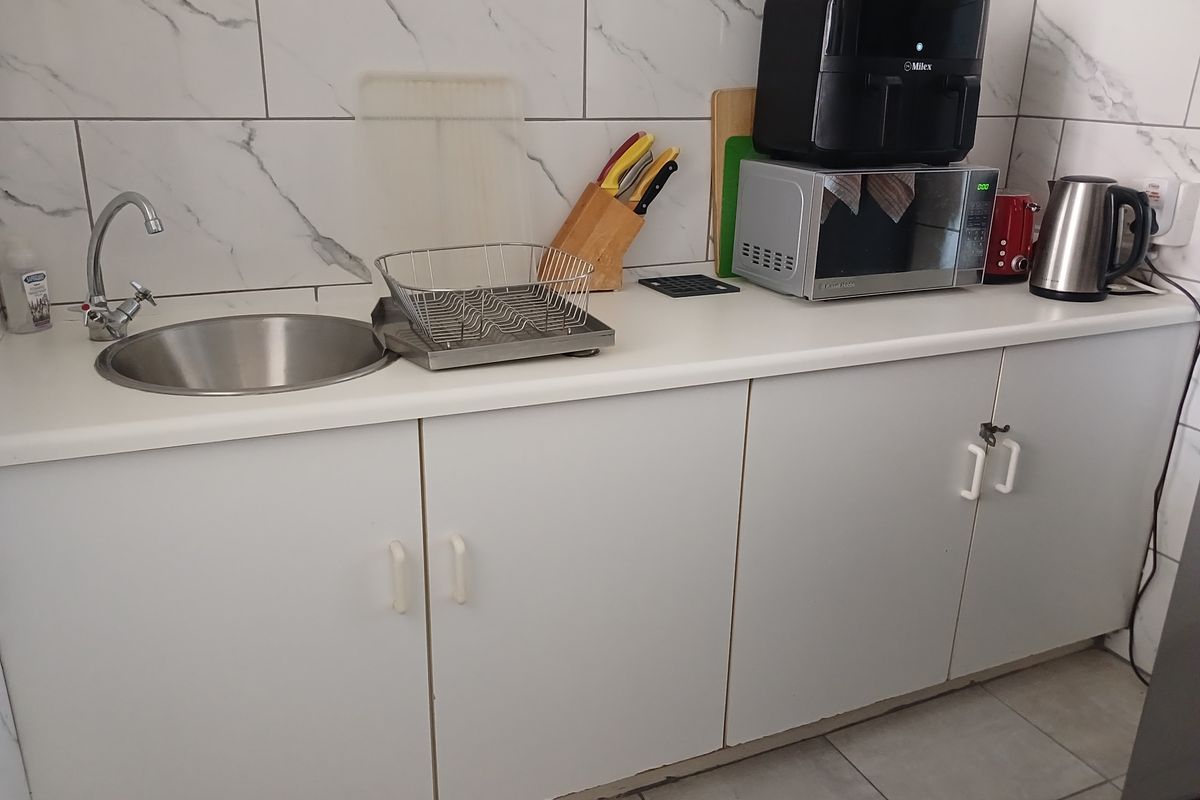 DELIGHTFUL 2 ROOM UNIT - EDEN CRESCENT RETIREMENT COMPLEX - NORTH BEACH - Photo 5