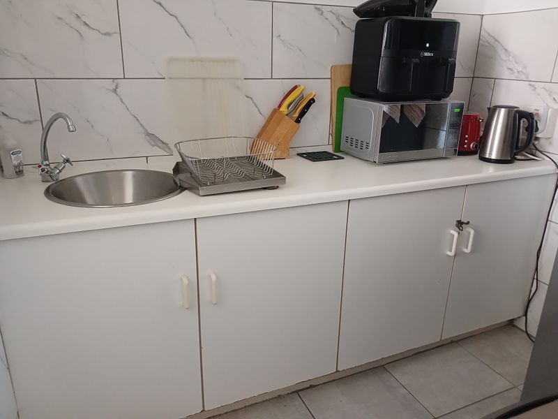 DELIGHTFUL 2 ROOM UNIT - EDEN CRESCENT RETIREMENT COMPLEX - NORTH BEACH - Photo 5