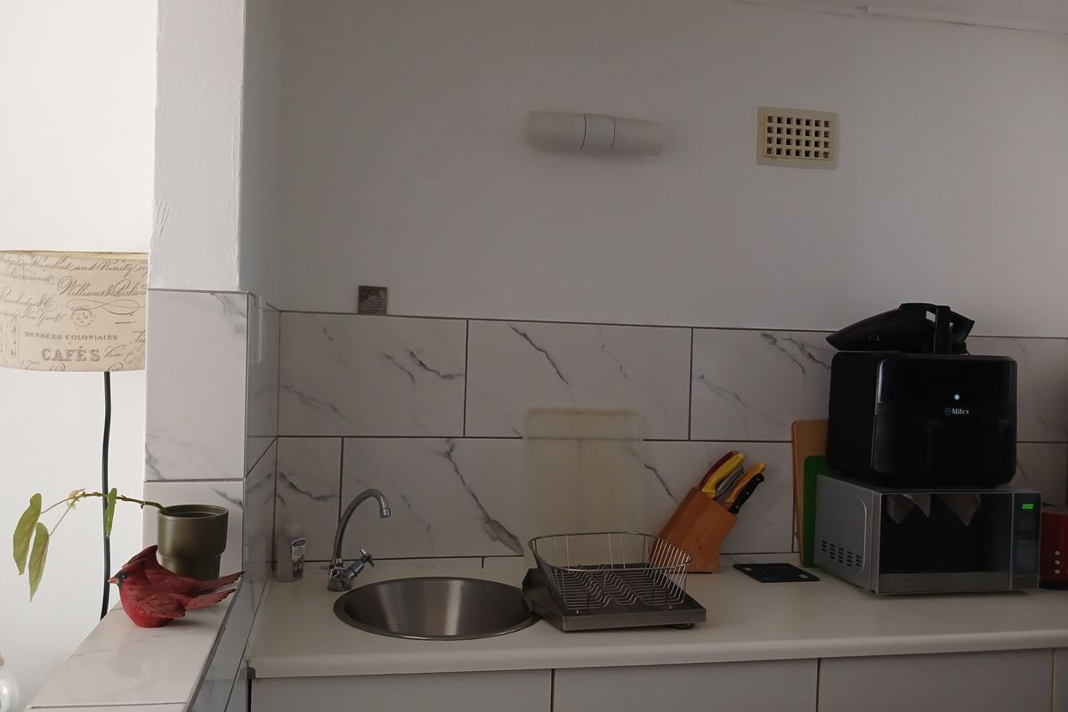 DELIGHTFUL 2 ROOM UNIT - EDEN CRESCENT RETIREMENT COMPLEX - NORTH BEACH - Photo 3