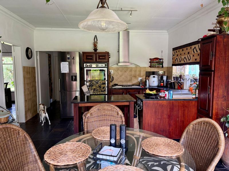 Spacious Family Home with Loft, Entertainment Lapa & Backup Utilities - Photo 6