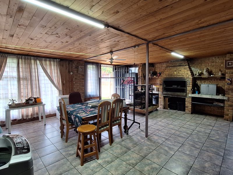 Spacious family home for sale!! - Photo 7