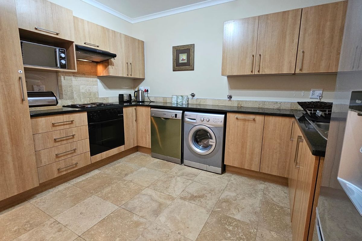 Exclusive Mandate: Ground Floor Ellefsen Village Apartment | Langebaan Country Estatee - Photo 3