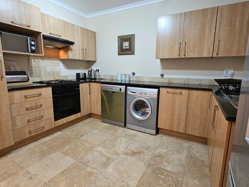 Exclusive Mandate: Ground Floor Ellefsen Village Apartment | Langebaan Country Estatee - Photo 3