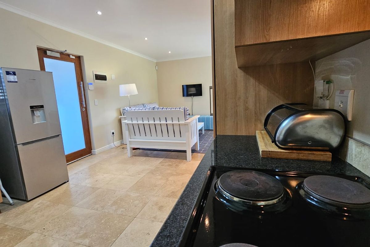 Exclusive Mandate: Ground Floor Ellefsen Village Apartment | Langebaan Country Estatee - Photo 2