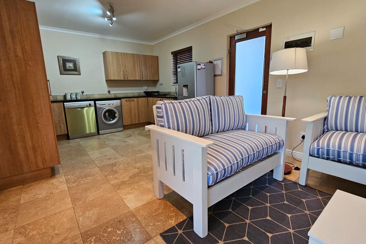 Exclusive Mandate: Ground Floor Ellefsen Village Apartment | Langebaan Country Estatee - Photo 4