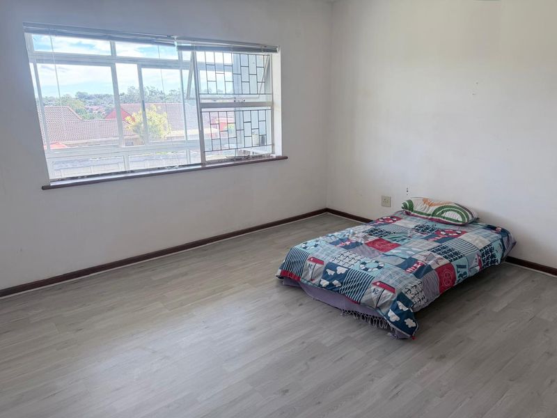 Start or grow your portfolio with this spacious 2 Bedroom Apartment in Secure Westering Complex - Photo 3