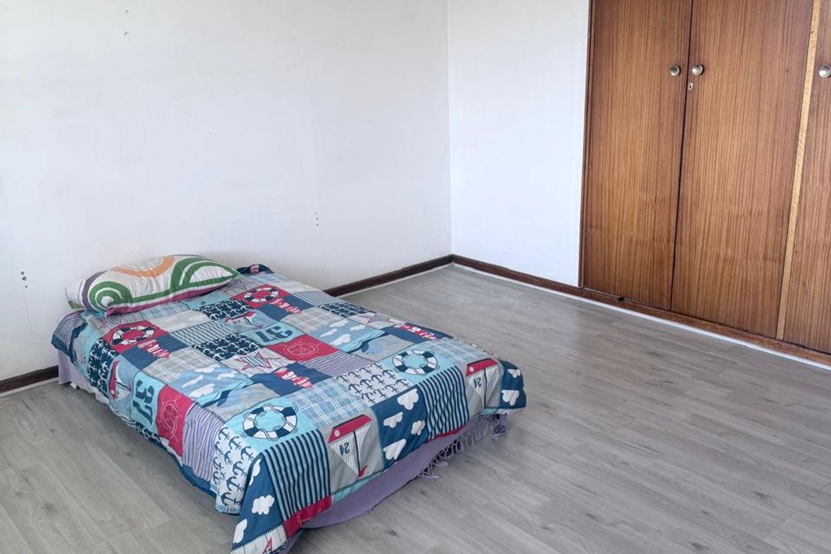 Start or grow your portfolio with this spacious 2 Bedroom Apartment in Secure Westering Complex - Photo 2