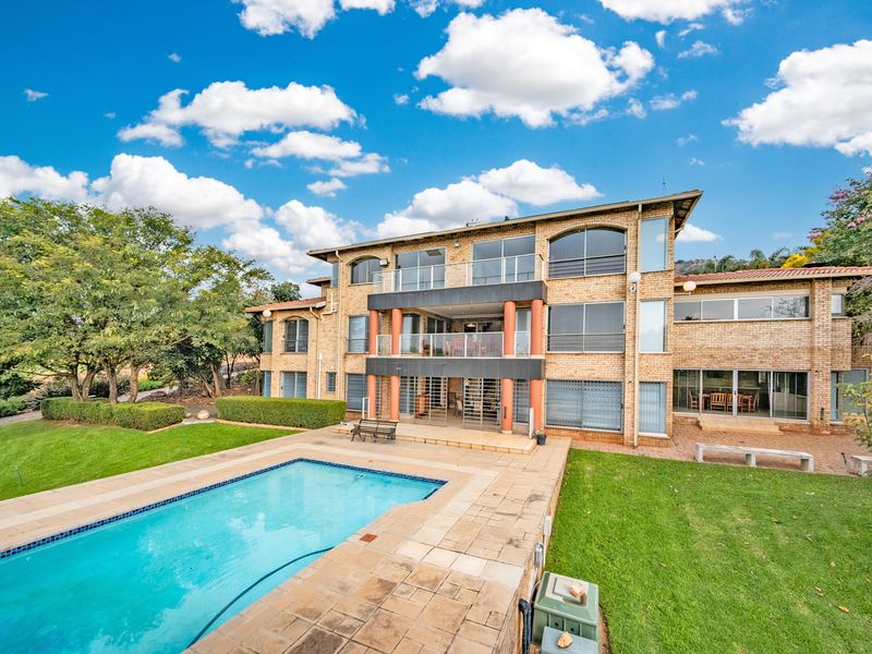 A Legacy Estate in Poortview's Most Prestigious Address - Photo 2