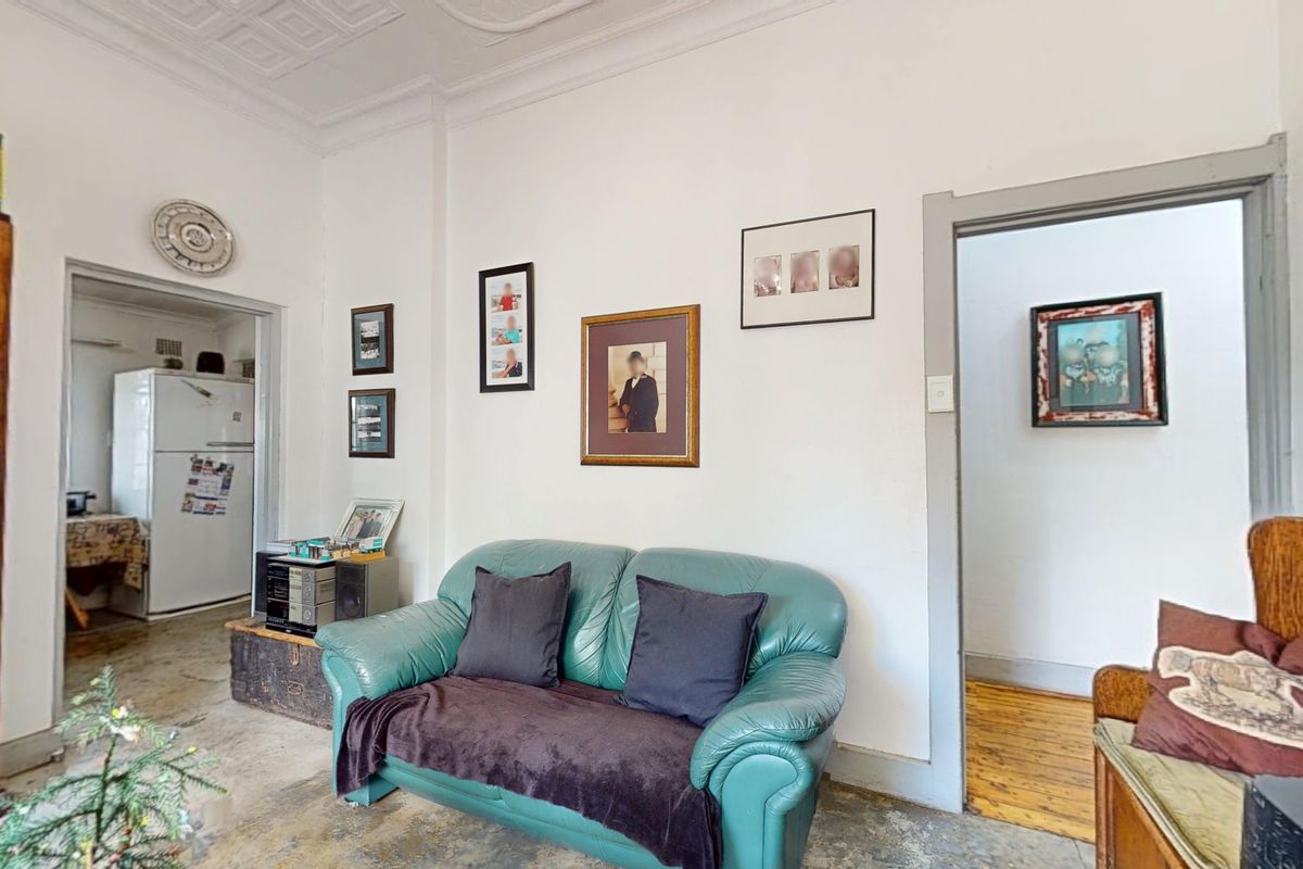 Spacious Family Home with Private Flatlet & Dual Access in Sought-After Primrose - Photo 4