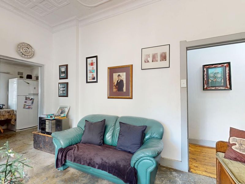 Spacious Family Home with Private Flatlet & Dual Access in Sought-After Primrose - Photo 4