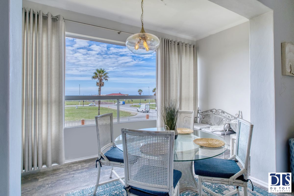 Stunning 3-Bedroom Apartment with Sea Views - Photo 4