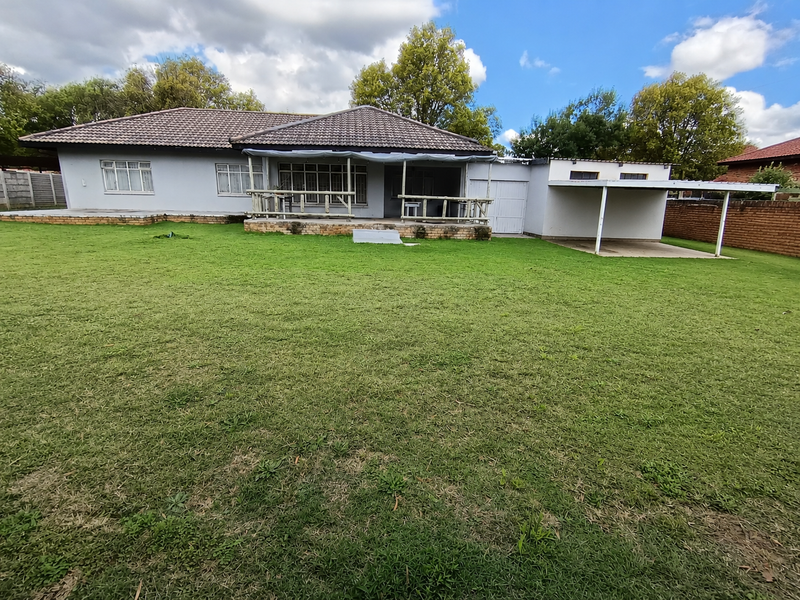 Perfect Family Home or Investment Opportunity - Photo 6