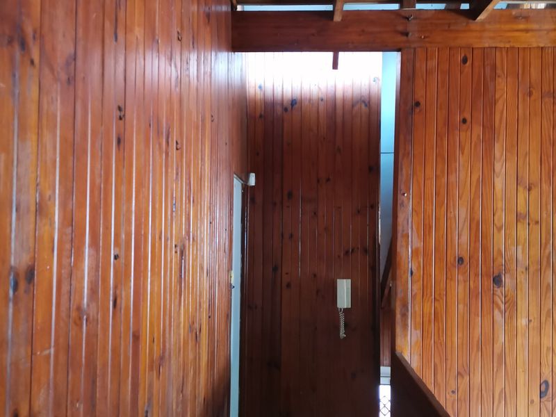 9-Bedroom House with 6 Separate Flatlets - Ideal for Shared Accommodation - Photo 3