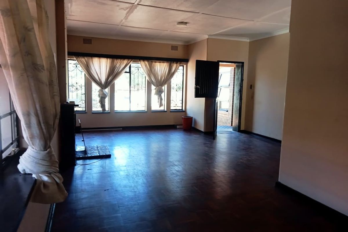 Fixer Upper with 2 Flatlets with Huge Income Potential in Homestead - Photo 4