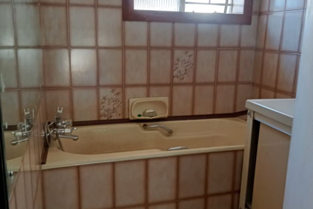 Fixer Upper with 2 Flatlets with Huge Income Potential in Homestead - Photo 5